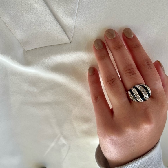 Onyx and CZ Stone Cocktail Ring - Picture 7 of 16